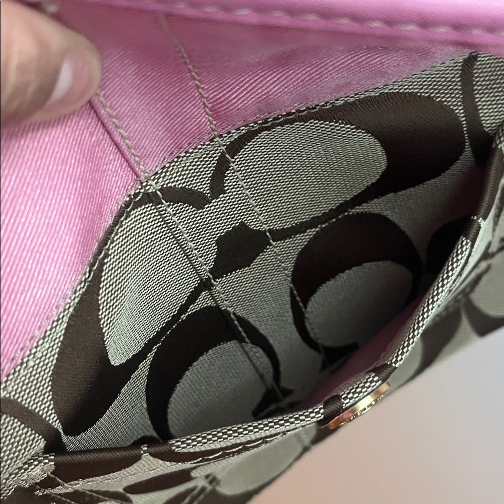 Coach Signature Brown With Pink Bag - Picture 11 of 13